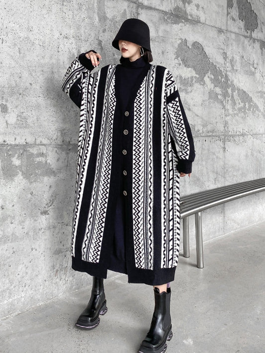 Striped Single Breasted Sweaters Women Korea Autumn New Personality Fashion Loose V-neck Full Sleeve Sweaters 